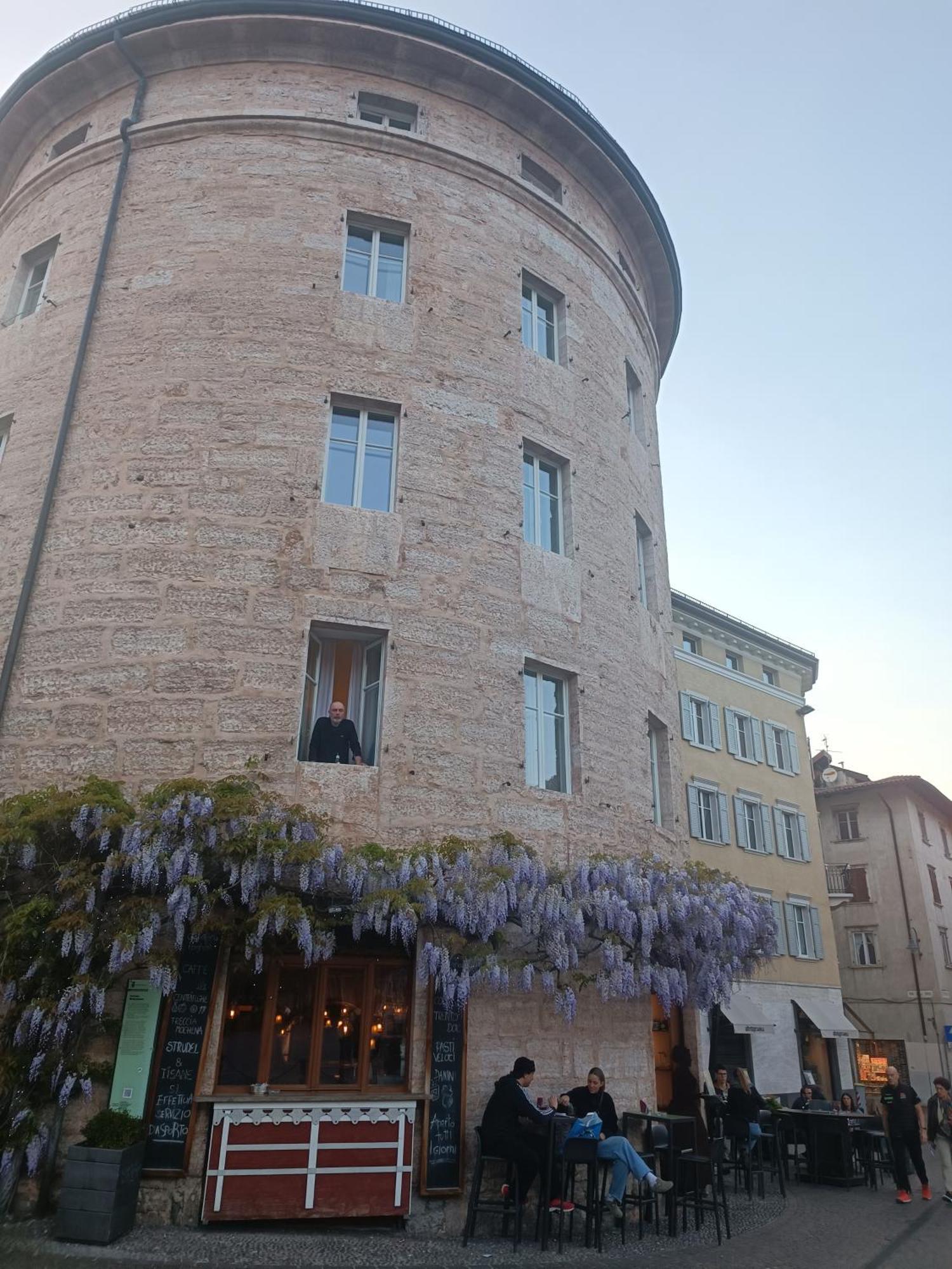 Отель Torrione Тренто Экстерьер фото